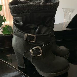 Black buckle boots